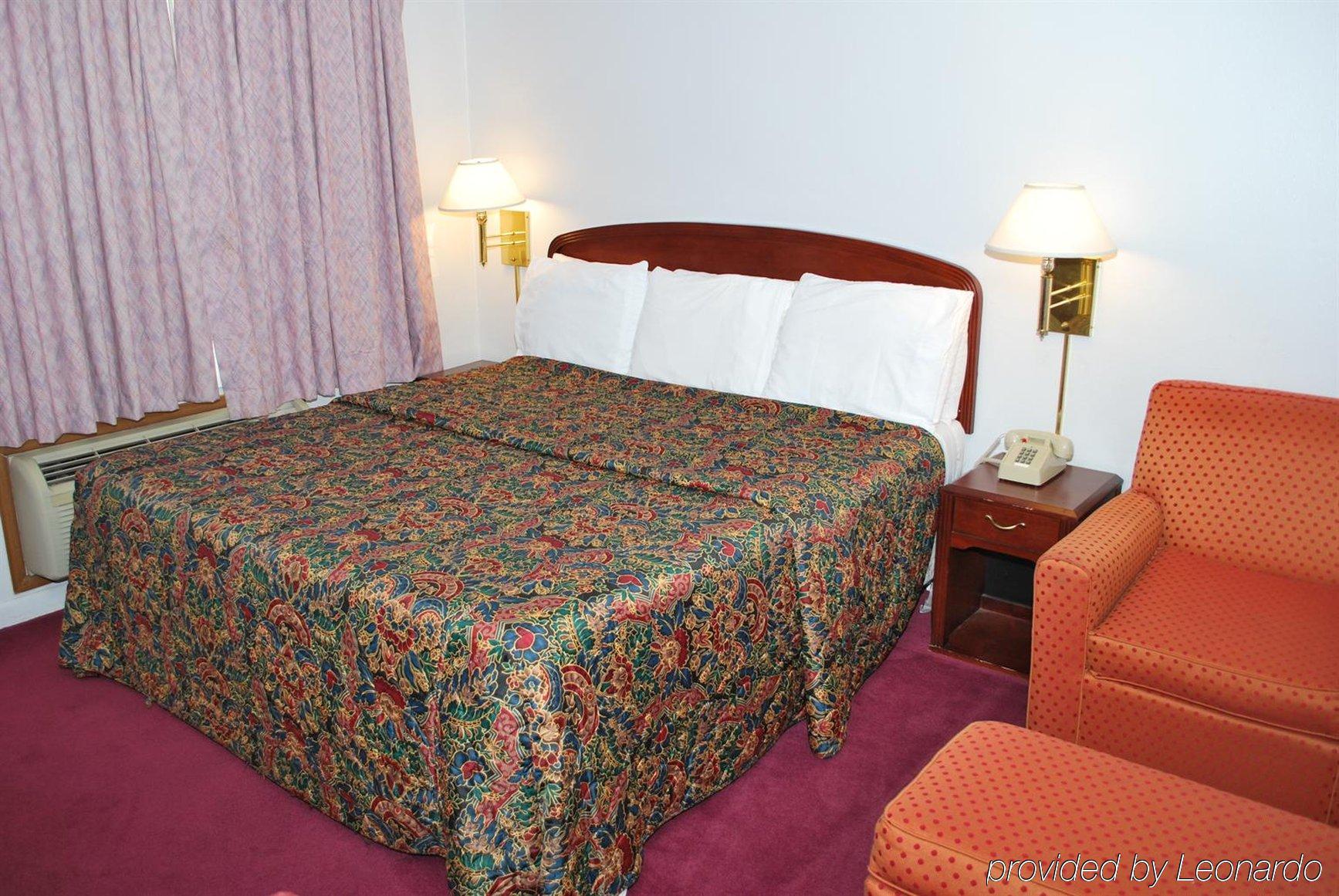 Majestic Inn & Suites Klamath Falls Zimmer foto